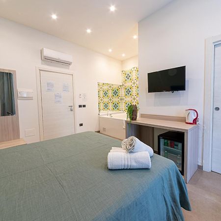 Residenza San Lorenzo 나폴리 외부 사진
