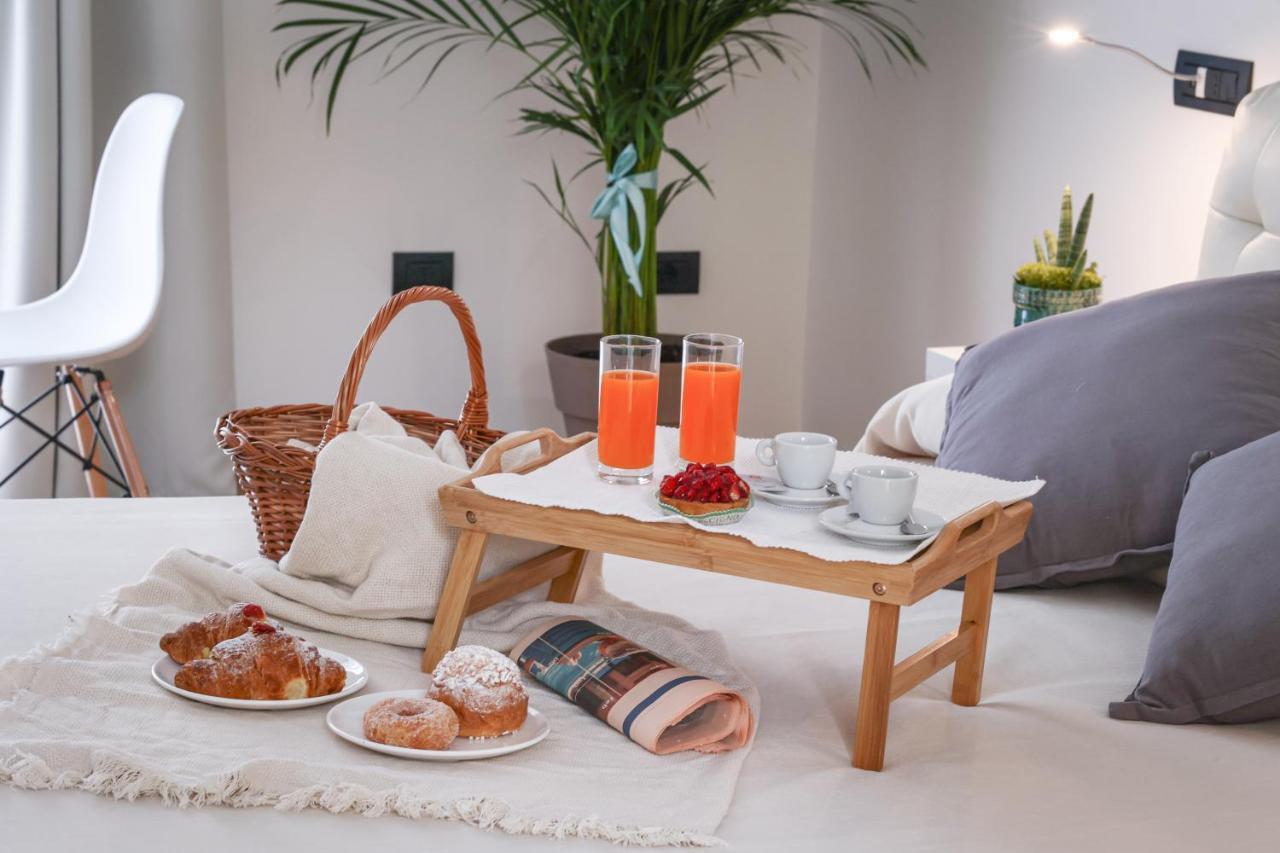 Residenza San Lorenzo 나폴리 외부 사진